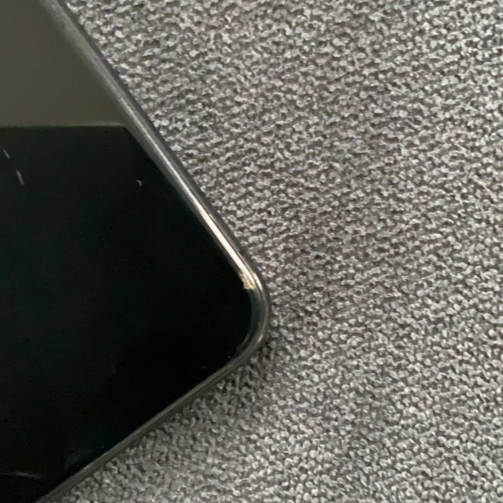 iPhone X - Picture 4 of 6